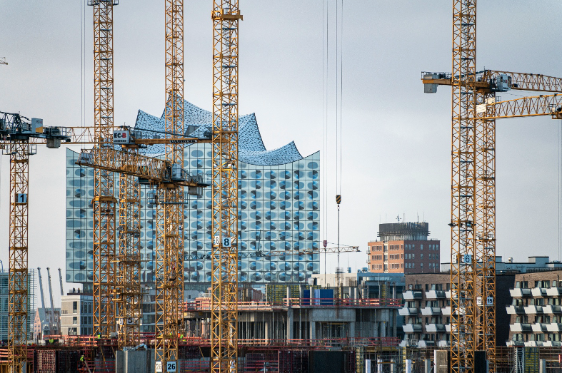 Port crane and maritime infrastructure